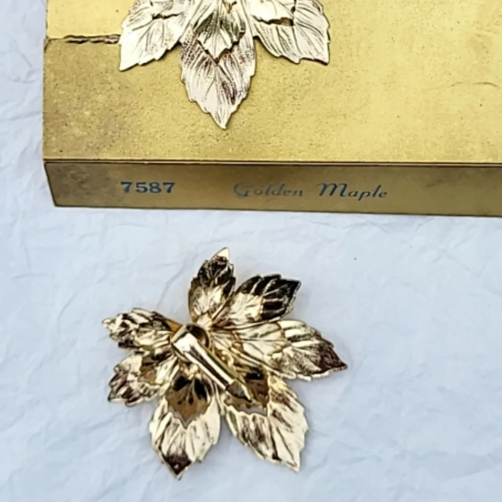 SARAH COVENTRY "GOLDEN MAPLE" EARRINGS - ORIGINAL CARD - Picture 5 of 6